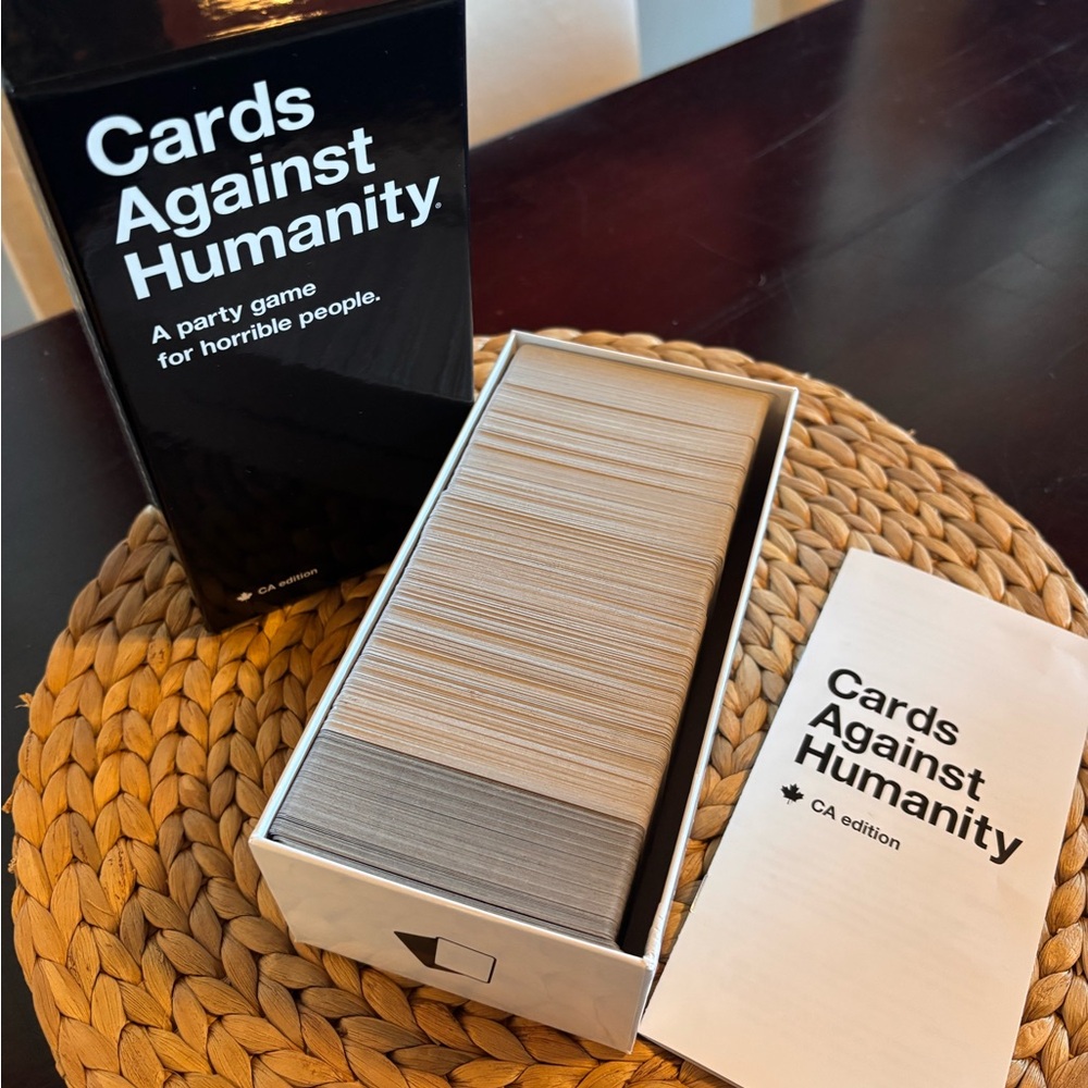 💥SOLD💥 Cards Against Humanity (Canadian Addition) NEW/unplayed
